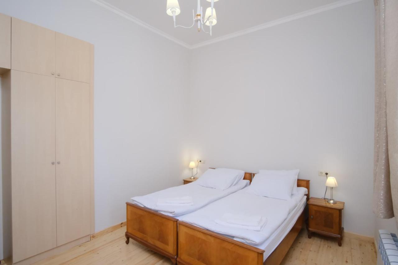 Toon 55 Hotel Gjoumri Kültér fotó