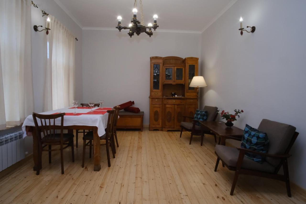 Toon 55 Hotel Gjoumri Kültér fotó
